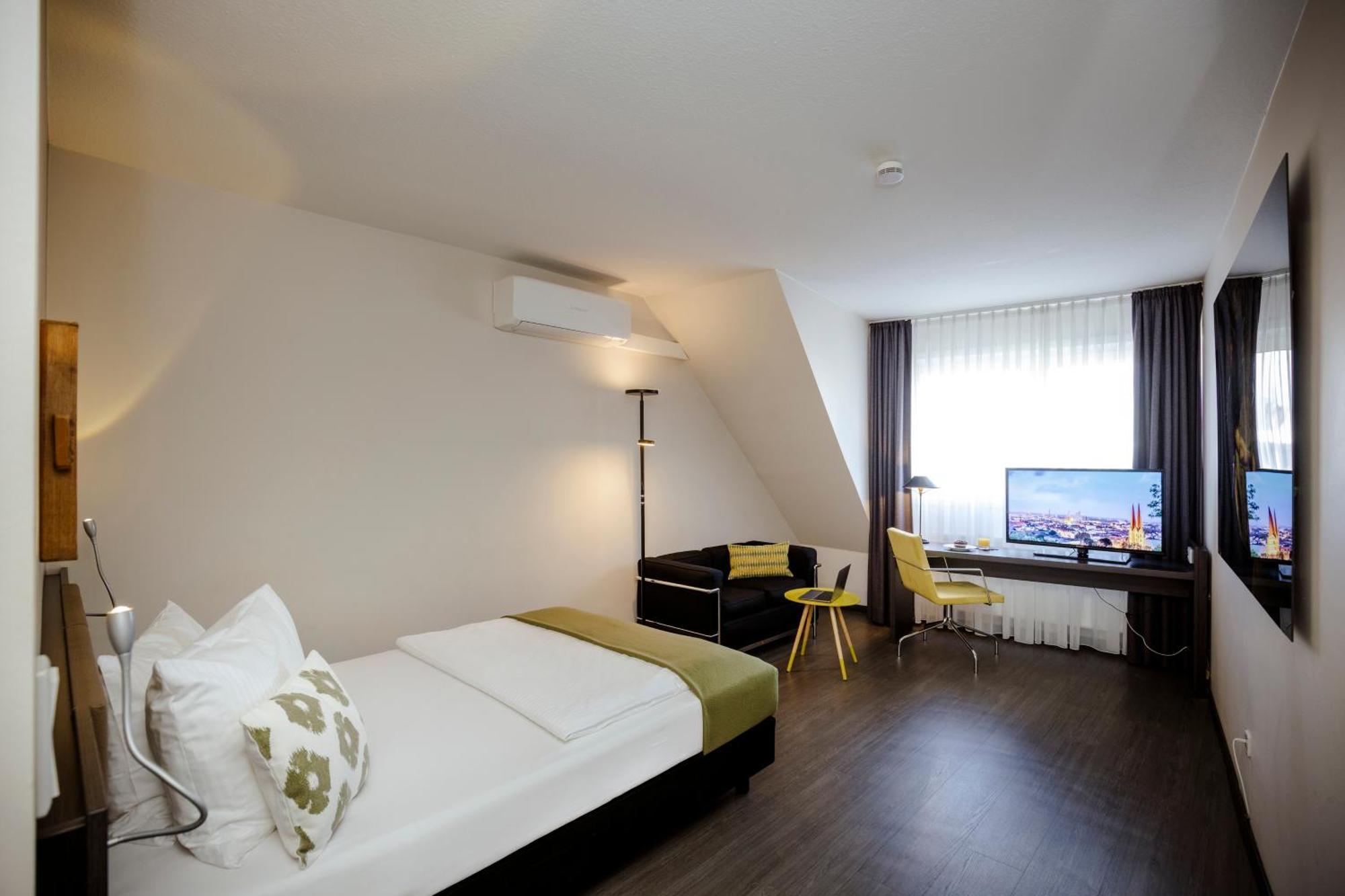 Altstadt-Hotel Билефельд Экстерьер фото