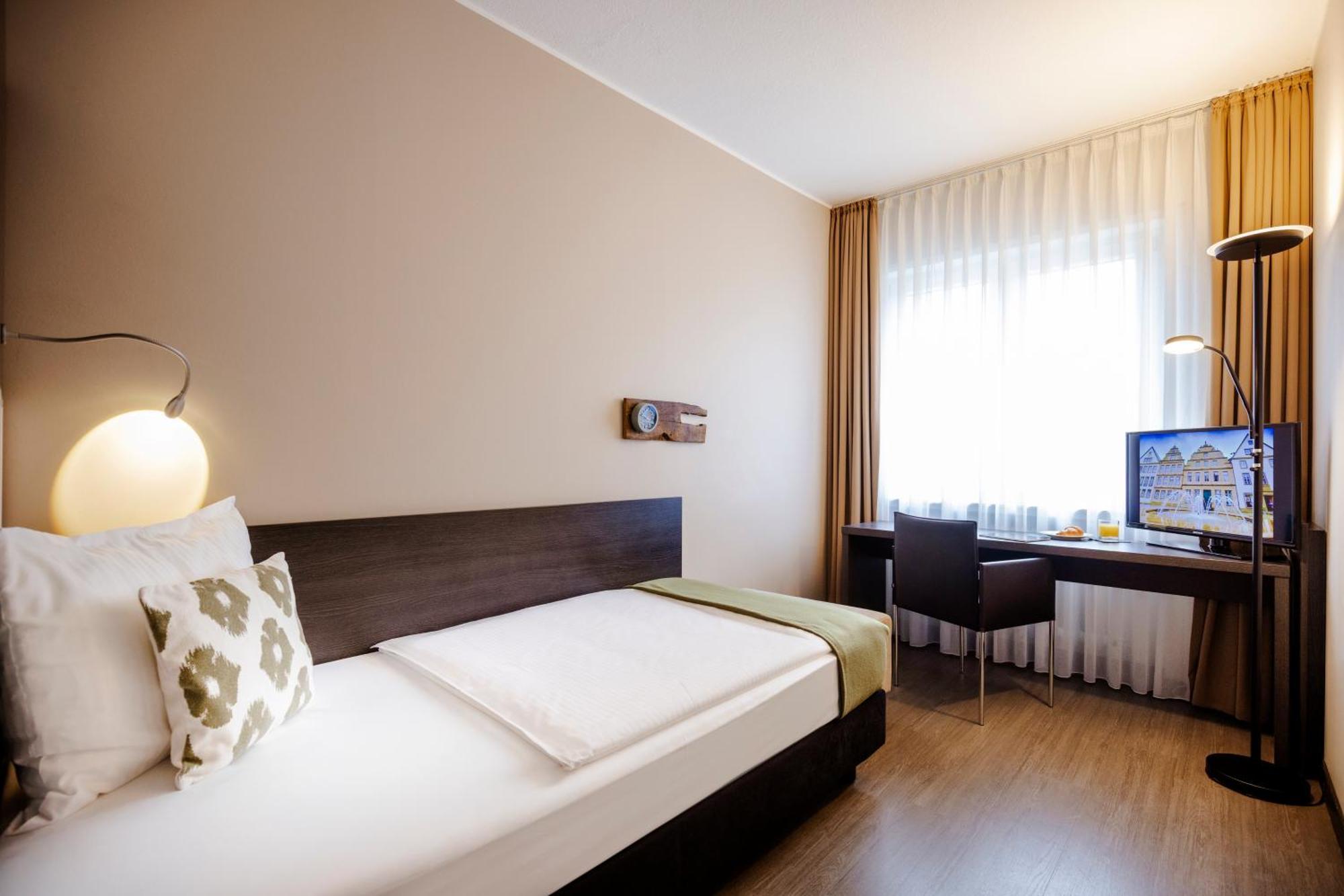 Altstadt-Hotel Билефельд Экстерьер фото